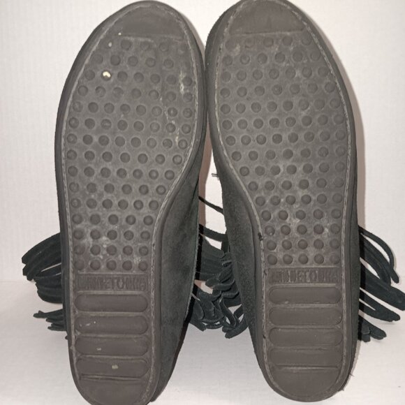 MINNETONKA SUEDE FRINGE MOCCASIN ANKLE BOOTIES - Picture 10 of 10